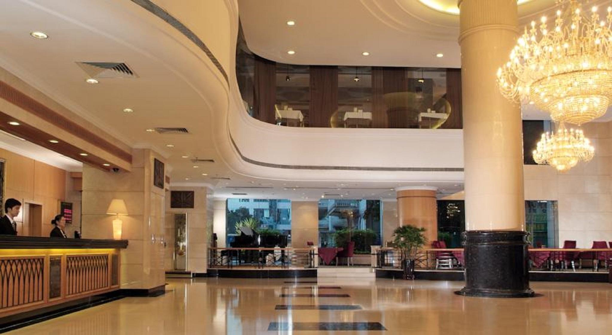 Grand Skylight Shenzhen: Business Zone Retreat With Perks Hotel 4*