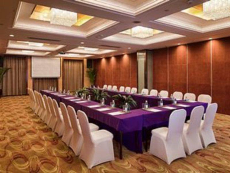 Grand Skylight Shenzhen: Business Zone Retreat With Perks Shenzhen